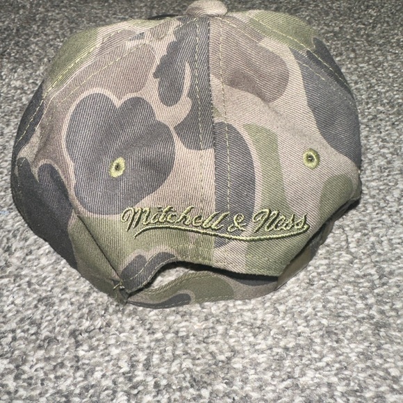 Cavs Camouflage Adjustable Hat - Picture 6 of 6